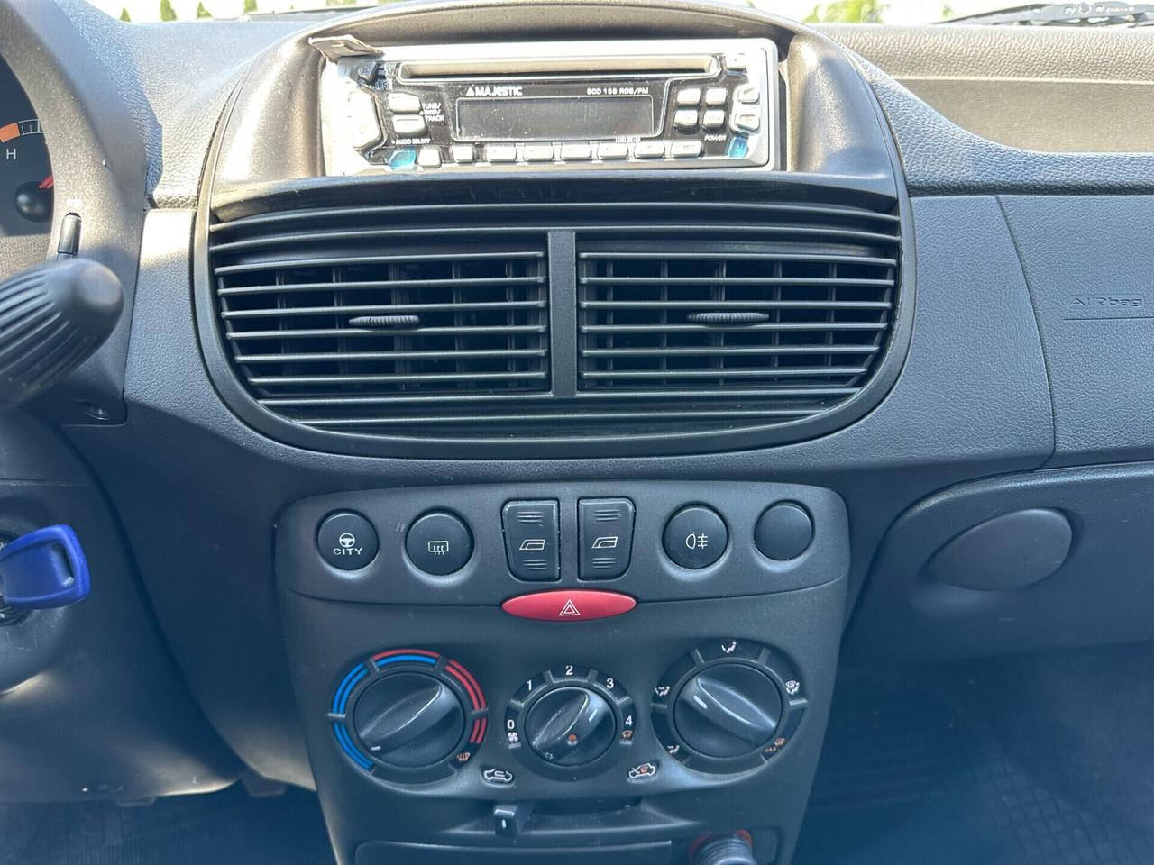 Fiat Punto 1.2 BENZINA NEOPATENTATI