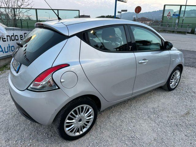 LANCIA Ypsilon 1.2 69 CV 5 porte S&S Gold