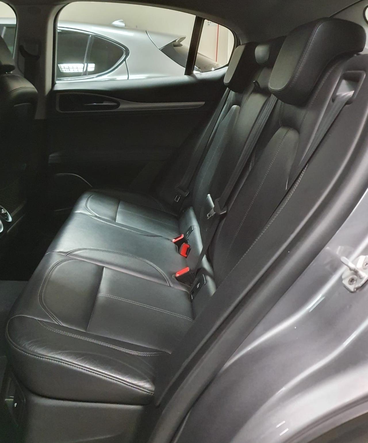 Alfa Romeo Stelvio 2.2 Turbodiesel 210 CV AT8 Q4 Business