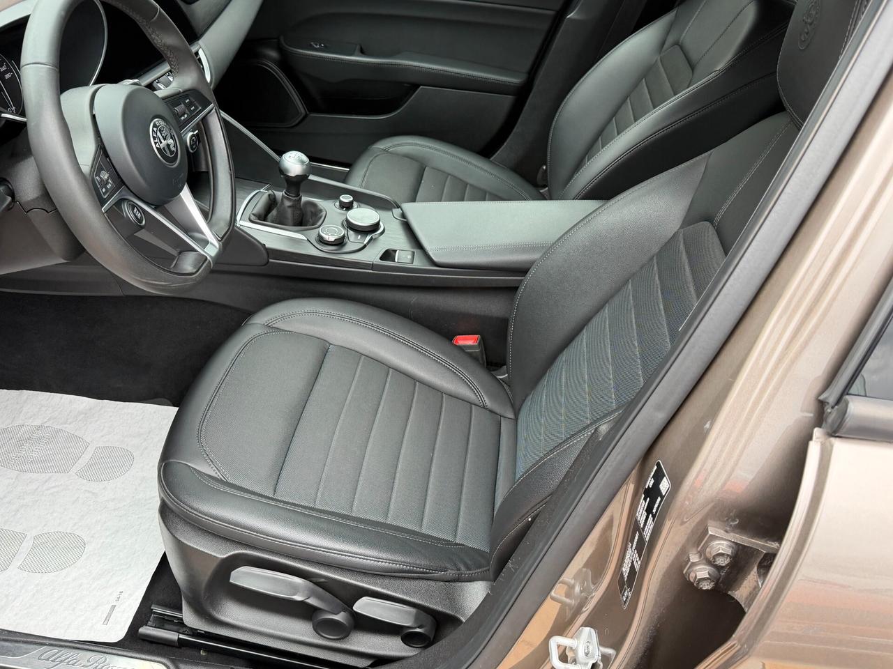 Alfa Romeo Giulia 2.2 TURBODIESL 180 cv. SUPER (Nav)