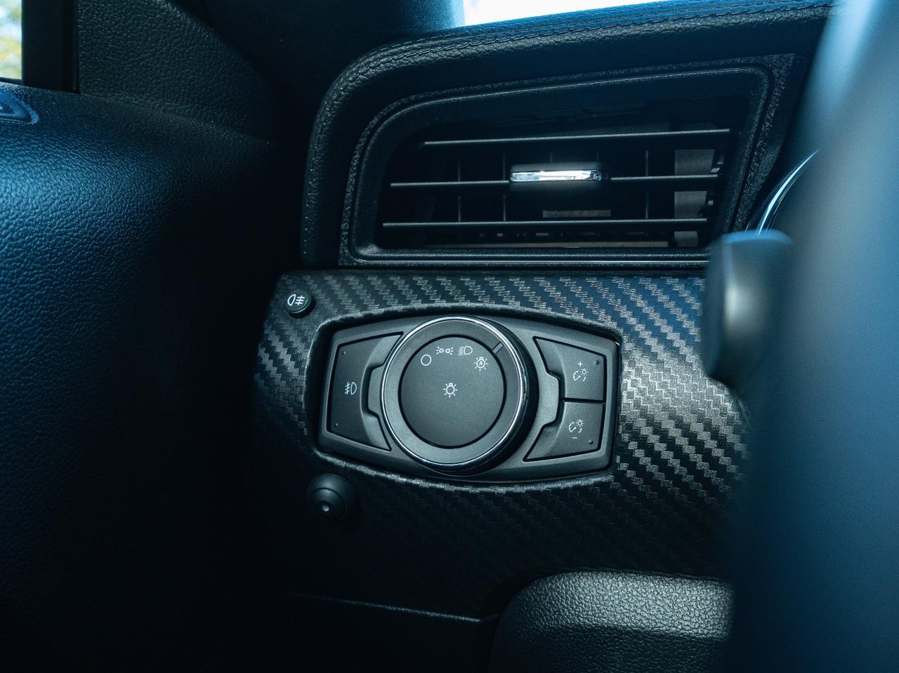 Ford Mustang 3.7 - V6 FASTBACK