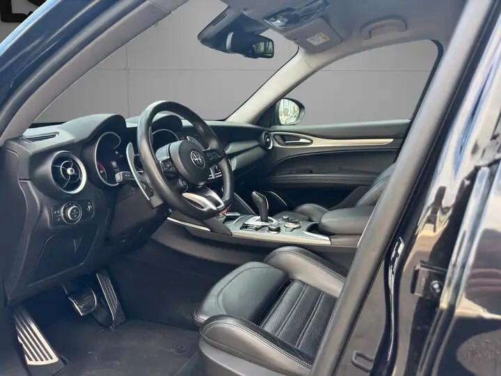 ALFA ROMEO STELVIO VELOCE 210cv - OFFERTA FINO AL 31 DICEMBRE