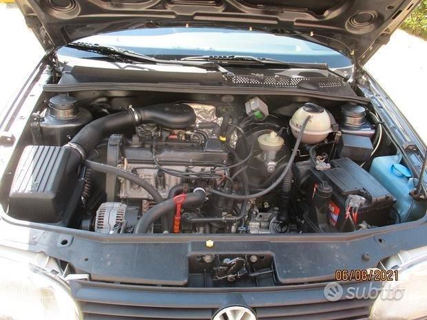 Volkswagen Golf 1.8/90 CV cat 5 porte GL