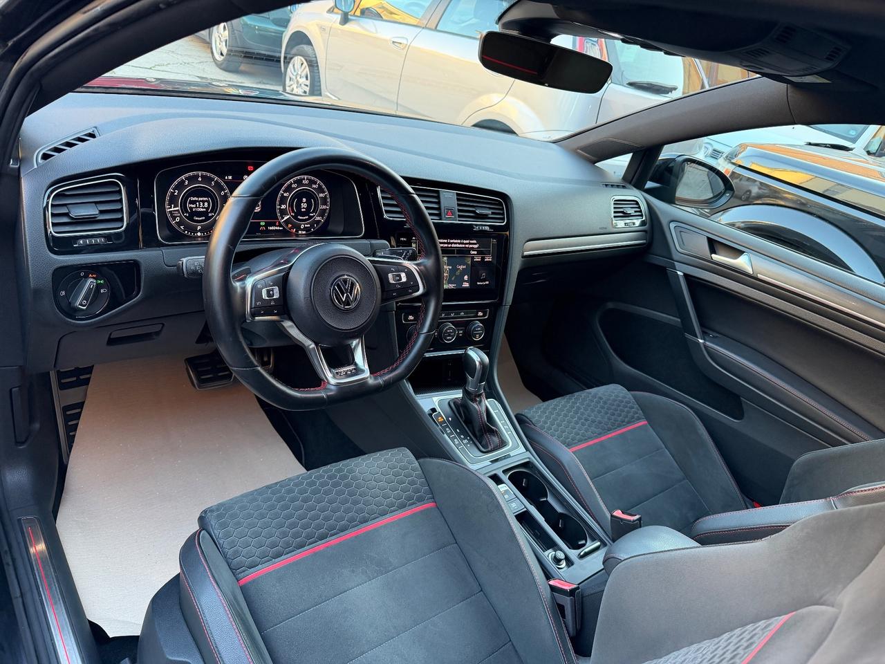 Volkswagen Golf GTI Performance 2.0 245 CV TSI DSG 3p. BMT