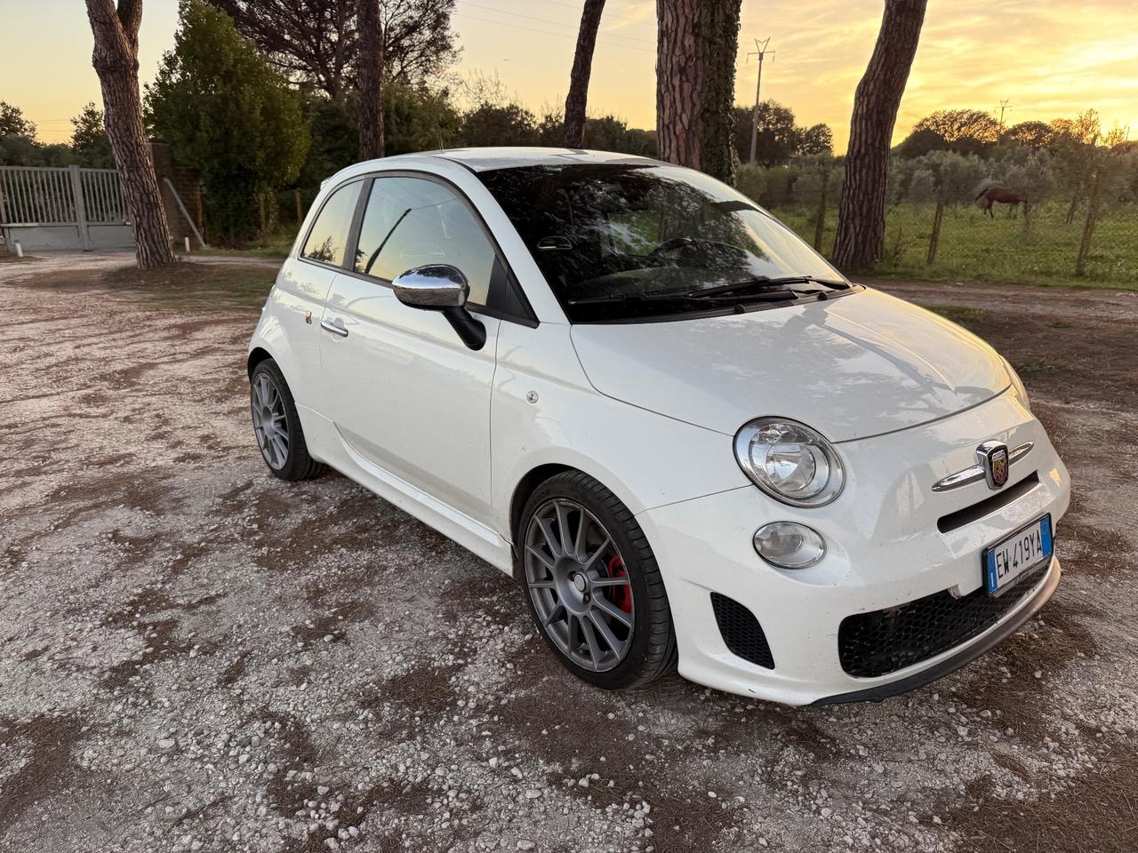 Abarth 500 1.4 Turbo T-Jet Custom