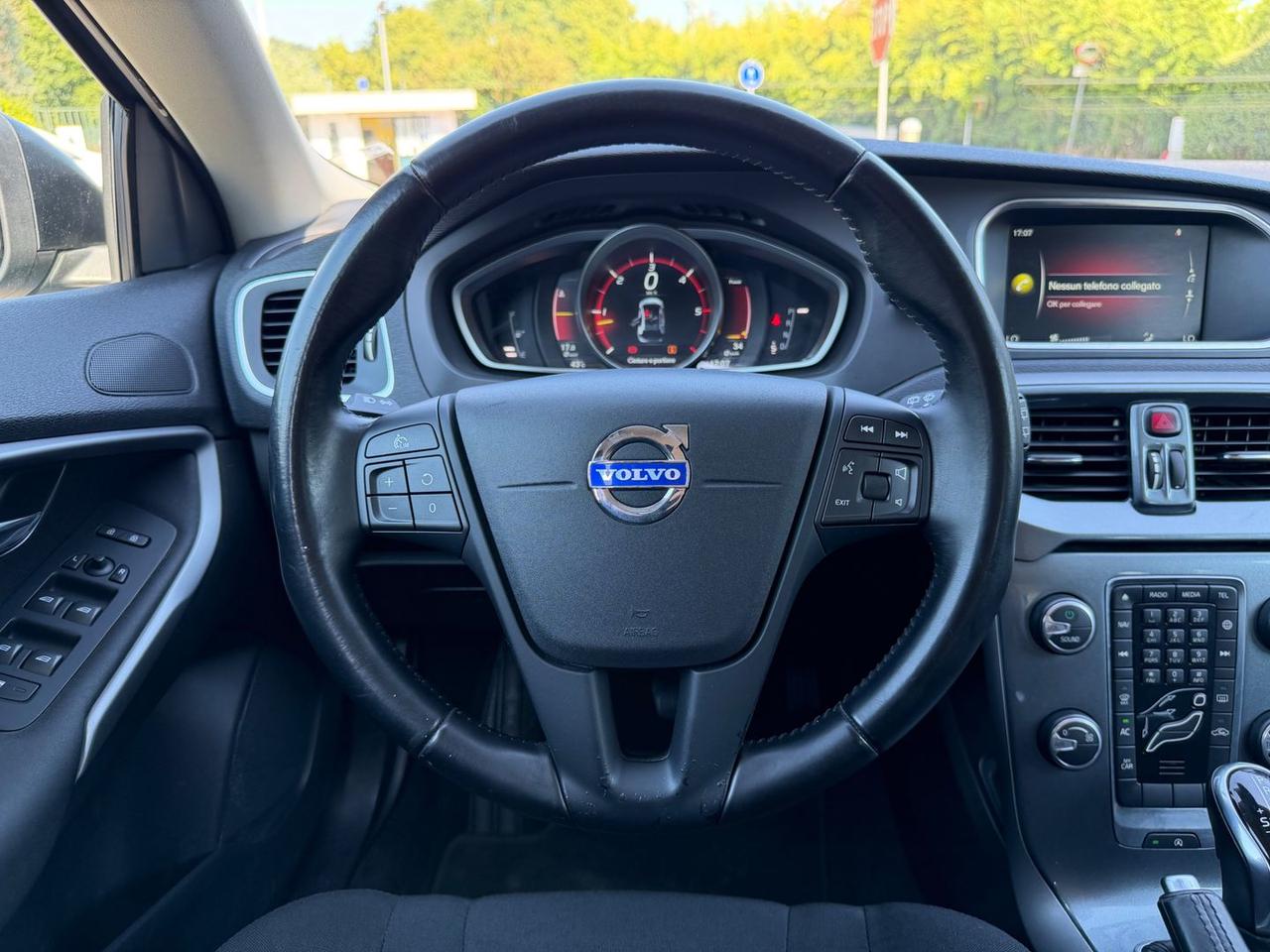 Volvo V40 Kinetic 2.0 D3 #9721