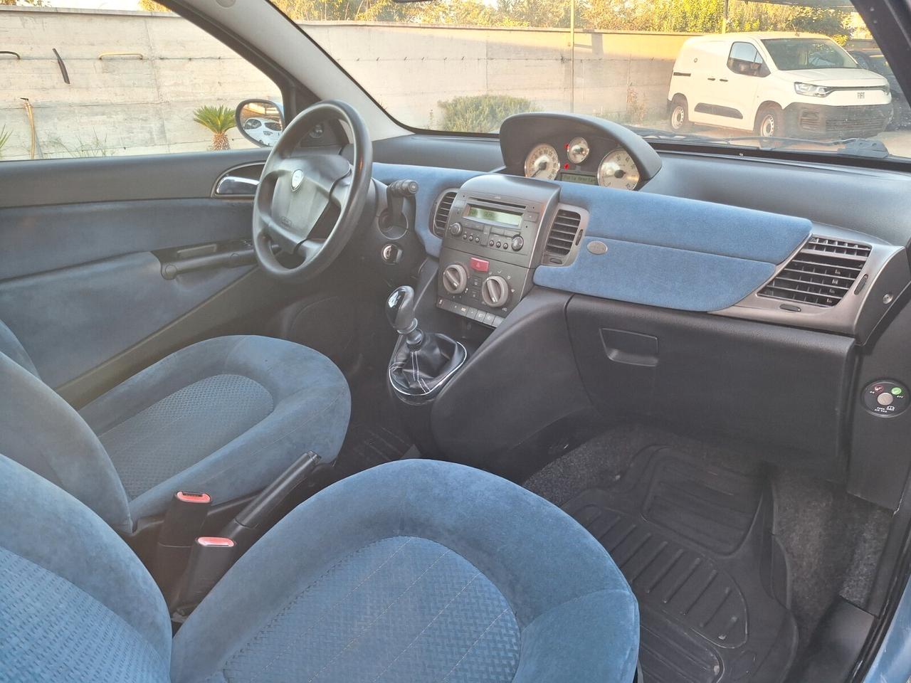 Lancia Ypsilon 1.2 Oro