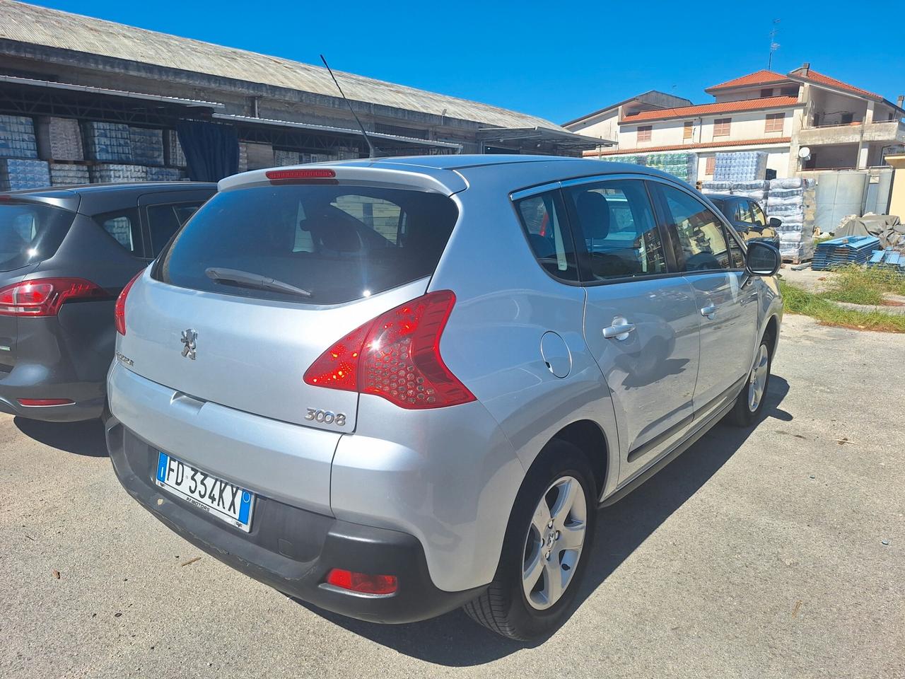 Peugeot 3008 1.6 HDi 110CV cambio robotizzato Premium