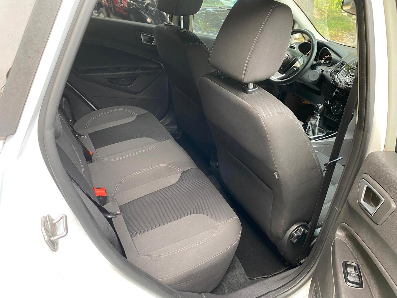Ford Fiesta 1.5 TDCi 75CV 5 porte Titanium GARANZIA 1 ANNO