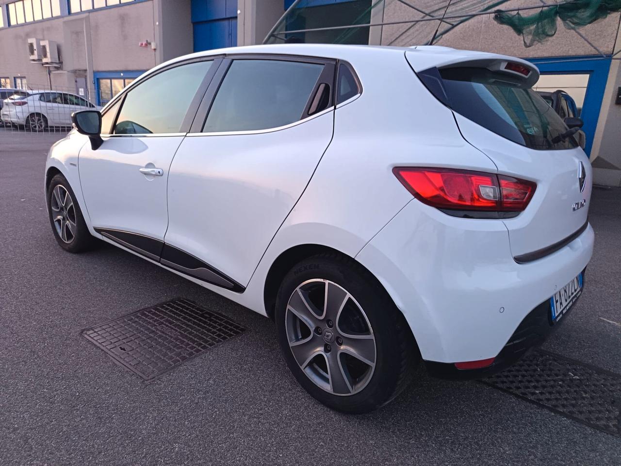 Renault Clio 1.2 75CV 5 DUEL /NEOPATENTATO