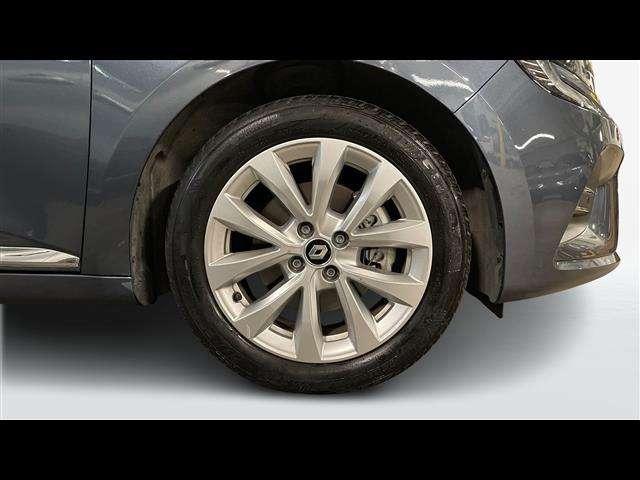 Renault Clio 1.6 E-Tech hybrid Intens 140cv auto my21