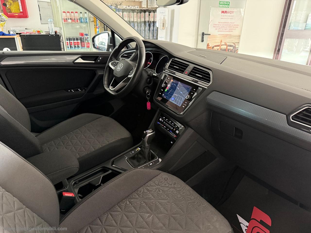 VOLKSWAGEN Tiguan 2.0 TDI 150CV SCR DSG Life FARI FULL LED - CONDIZIONI ECCELLENTI