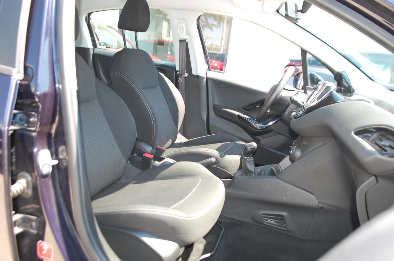 Peugeot 208 5p 1.2 puretech Active gpl 82CV Uff Italy Lega USB