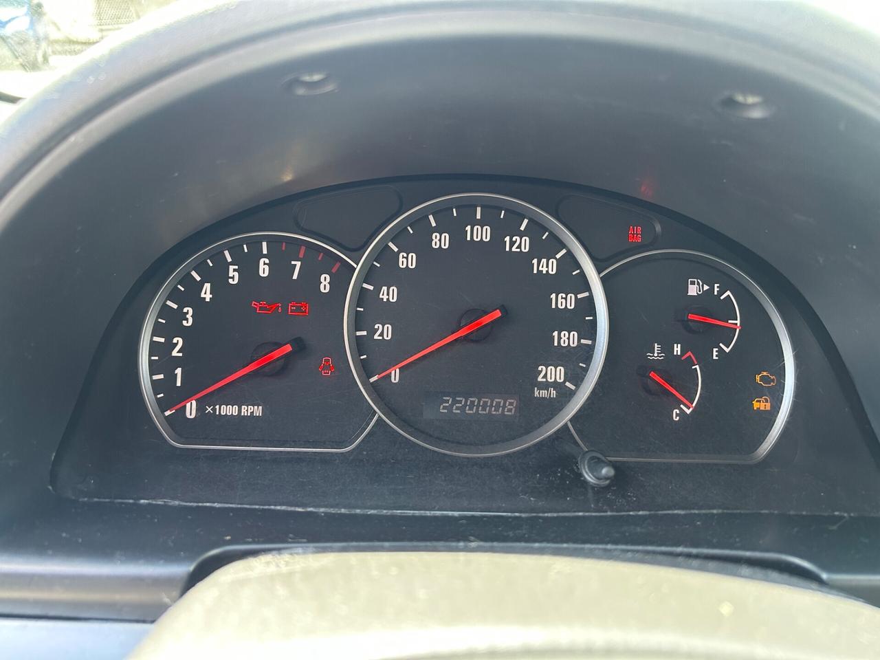 Suzuki Grand Vitara 1.6i 16V cat 3 porte