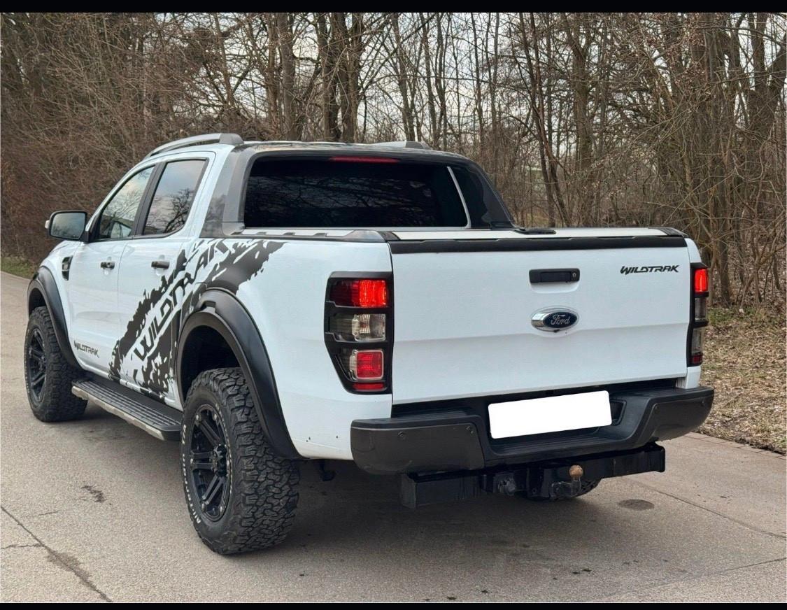 Ford Ranger 3.2 TDCi aut. DC Wildtrak 5 posti * Pack Raptor