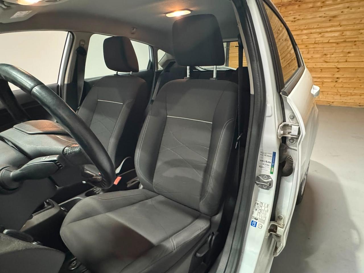 Ford Fiesta 1.5 TDCi 75CV 5 porte Black & White Edition