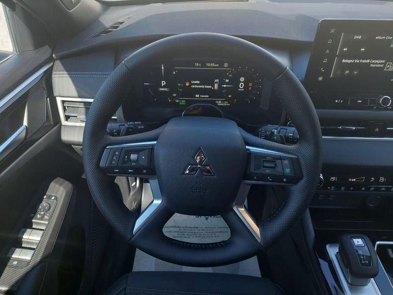 Mitsubishi Outlander PHEV 2.4L PHEV INTENSE