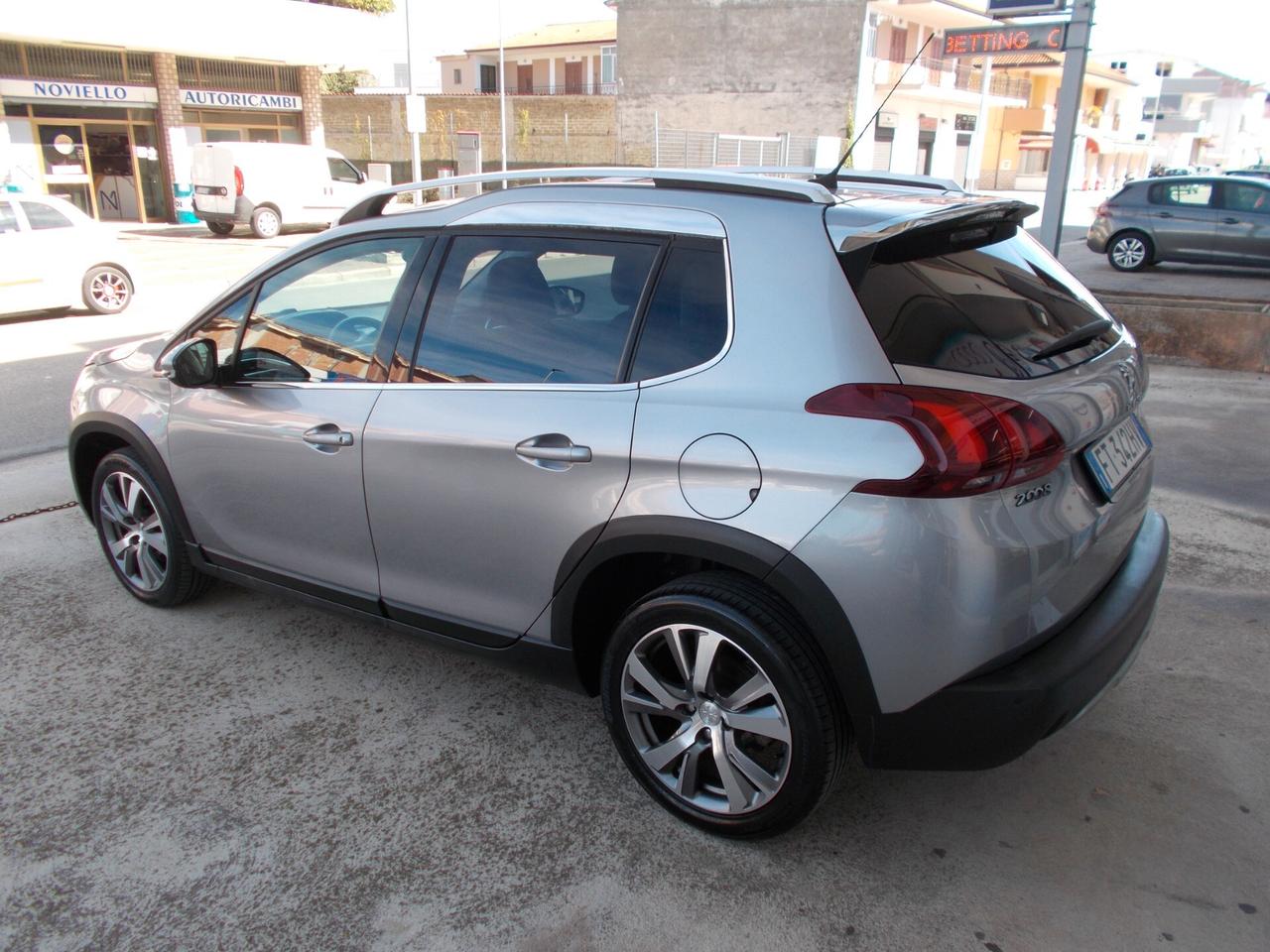 Peugeot 2008 BlueHDi 100 S&S Allure