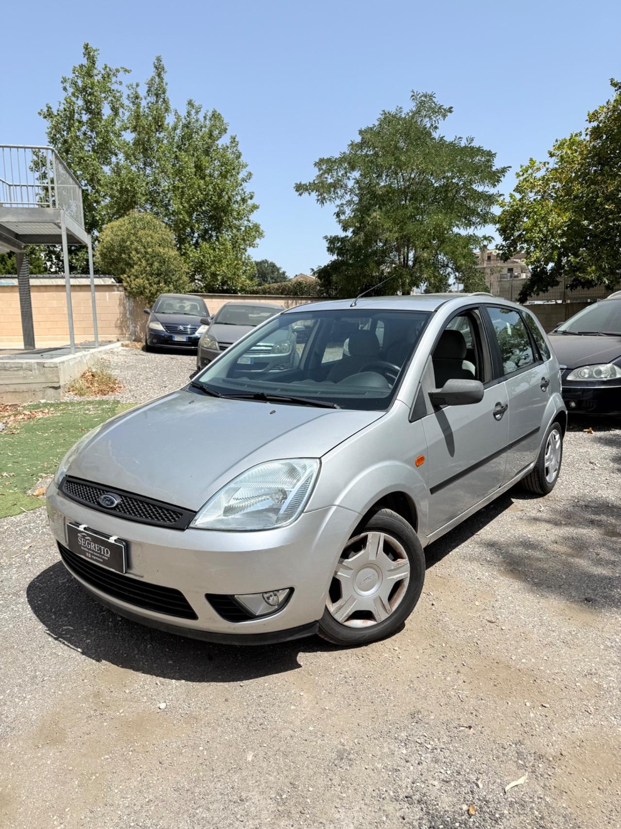Ford Fiesta 1.4. Ghia CAMBIO AUTOMATICO