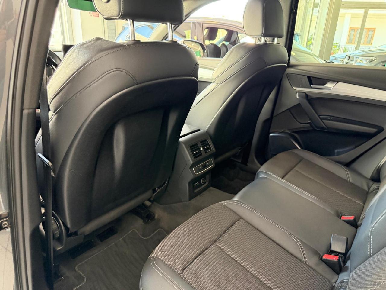AUDI Q5 40 TDI 204CV qu. S tr. S line