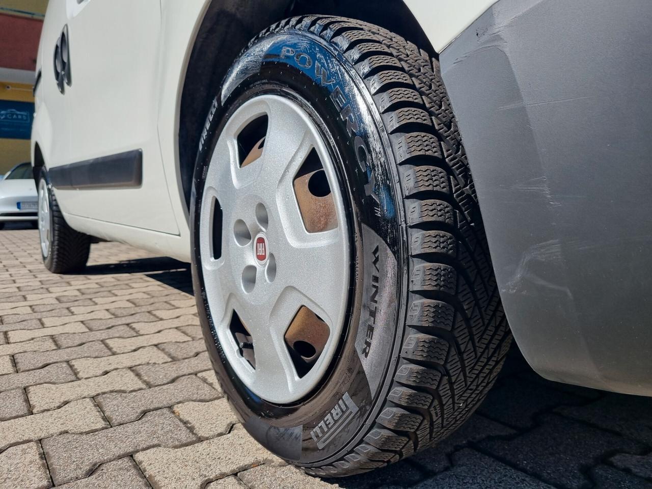 Fiat Fiorino 1.3 MJT 95CV Cargo SX