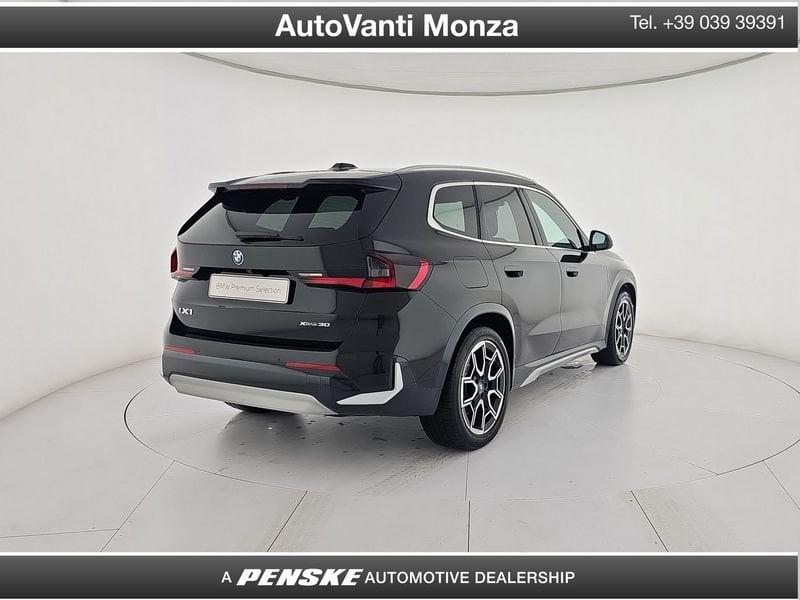 BMW iX1 xDrive 30 xLine