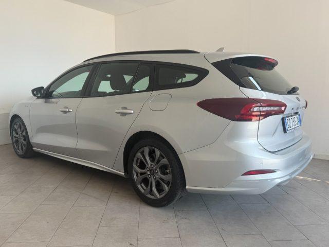FORD Focus 1.0 EcoBoost Hybrid 155 CV Powershift SW ST-line
