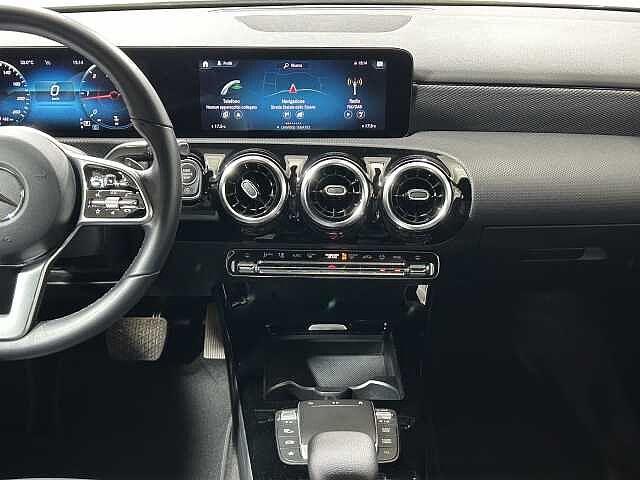 Mercedes-Benz A 180 A 180 d Automatic Sport