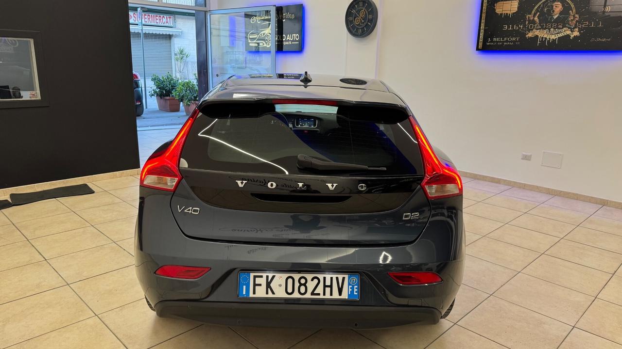 Volvo V40 D2 Momentum 2.0 120 Cv-2017