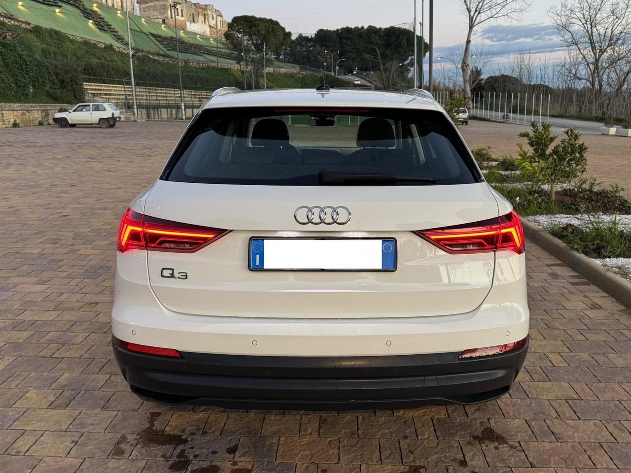 Audi Q3 35 TDI S tronic 2023 COCKPIT-LED-CARPLAY