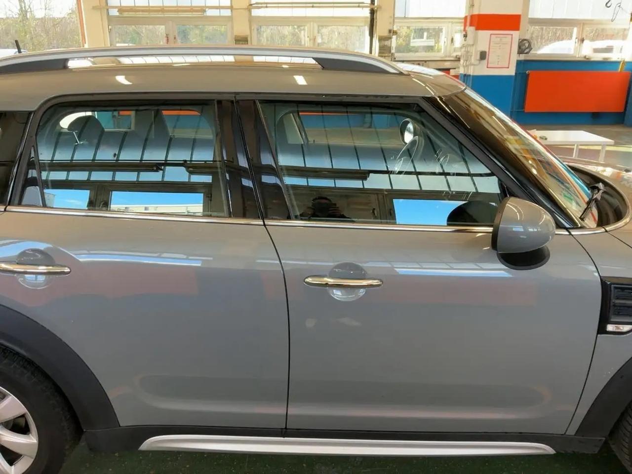 Mini One Countryman 1.5 Cooper Hype