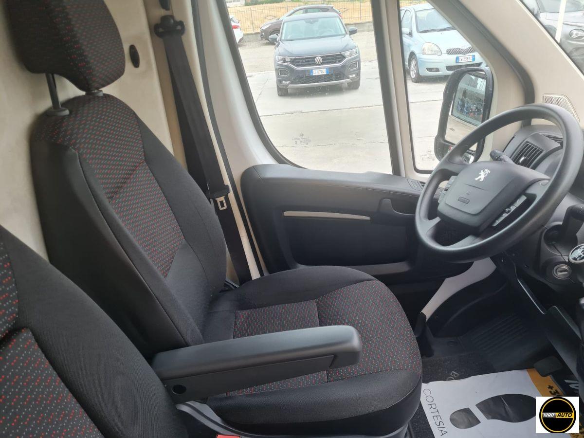 PEUGEOT Boxer 2.2 BlueHDi-26.000 Km