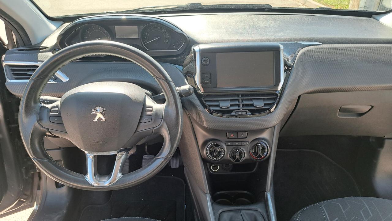 Peugeot 2008 PureTech 82 Allure