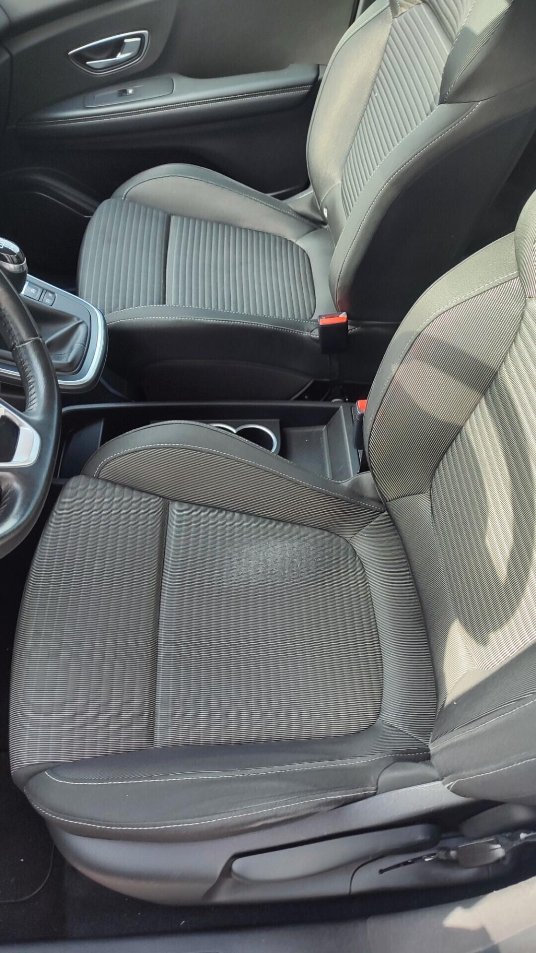 RENAULT SCENIC 5 POSTI