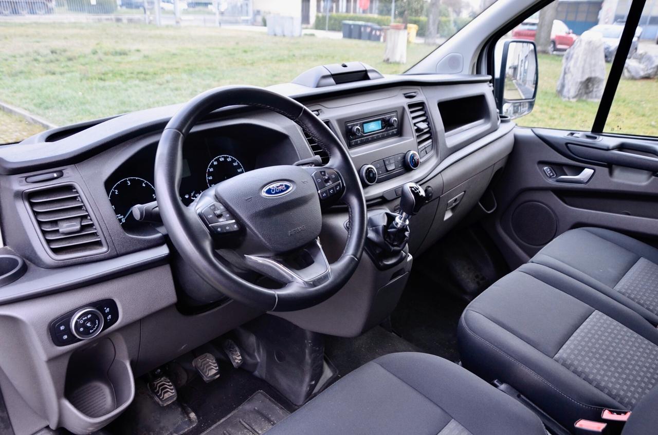 FORD TRANSIT CUSTOM 2.0 130cv, PREZZO PIU' IVA, UNICOPROPRIETARIO, UFF ITALIANA, SERVICE FORD, RIVESTIMENTO INTERNO, PERMUTE