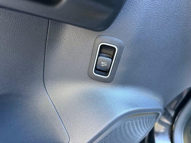 MERCEDES-BENZ GLA 180 136CV SPORT AUTOMATIC KM-49.000 TAGLAINDATI!