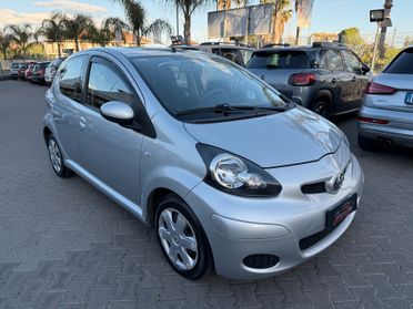 Toyota Aygo 1.0 5 porte Sol DA VETRINA 90.000 KM