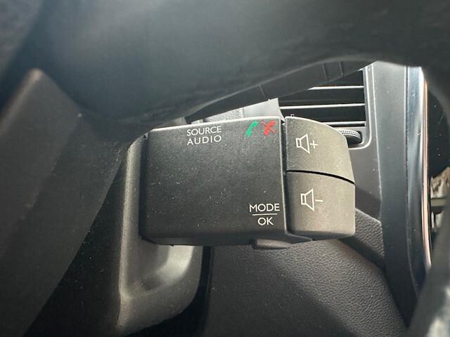 Renault Captur dCi 8V 90 CV EDC Business (AUTOCARRO N1 4 posti)