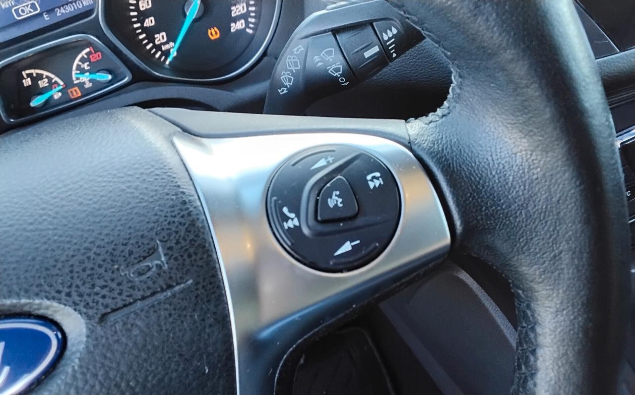 Ford Kuga 2.0 TDCI 150 CV S&S 4WD Powershift Titanium