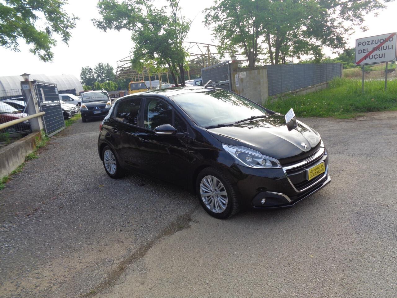 Peugeot 208 1.4 HDi 68 CV 5 porte Business