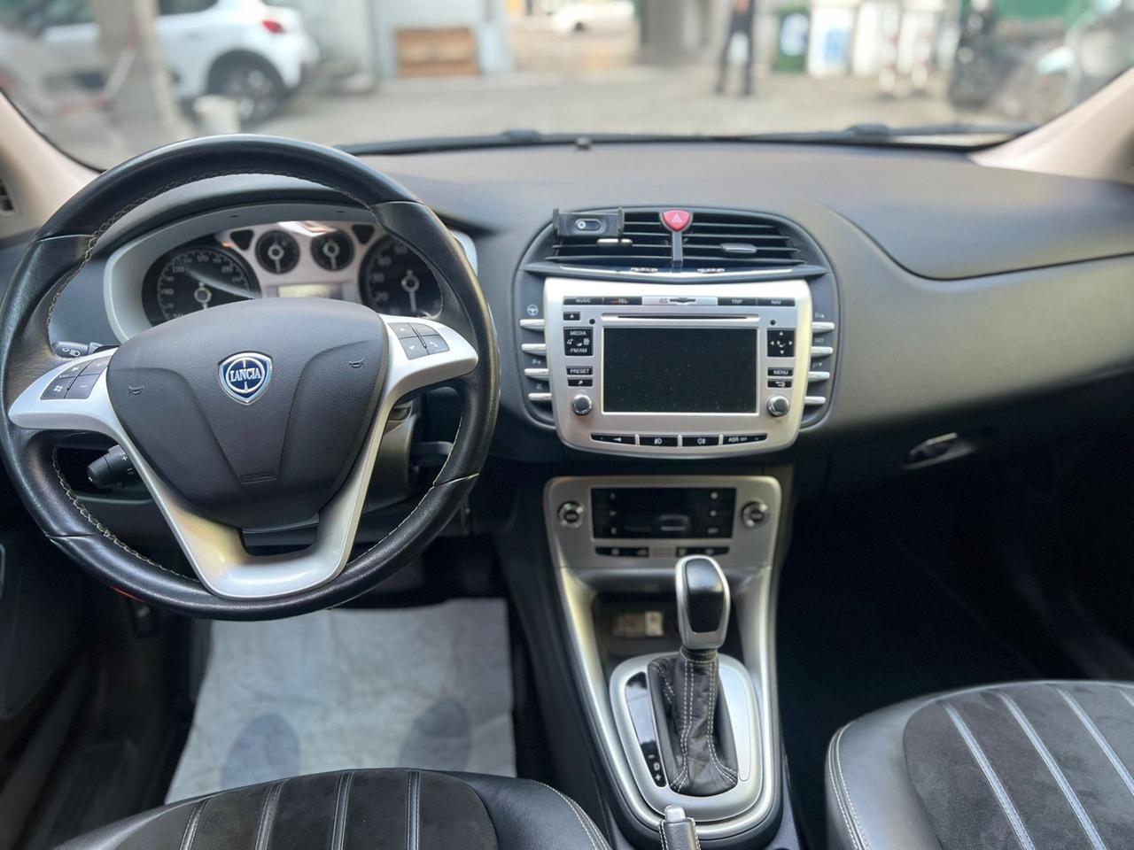 Lancia Delta 1.8 Di T-Jet Sportronic Platino GPL