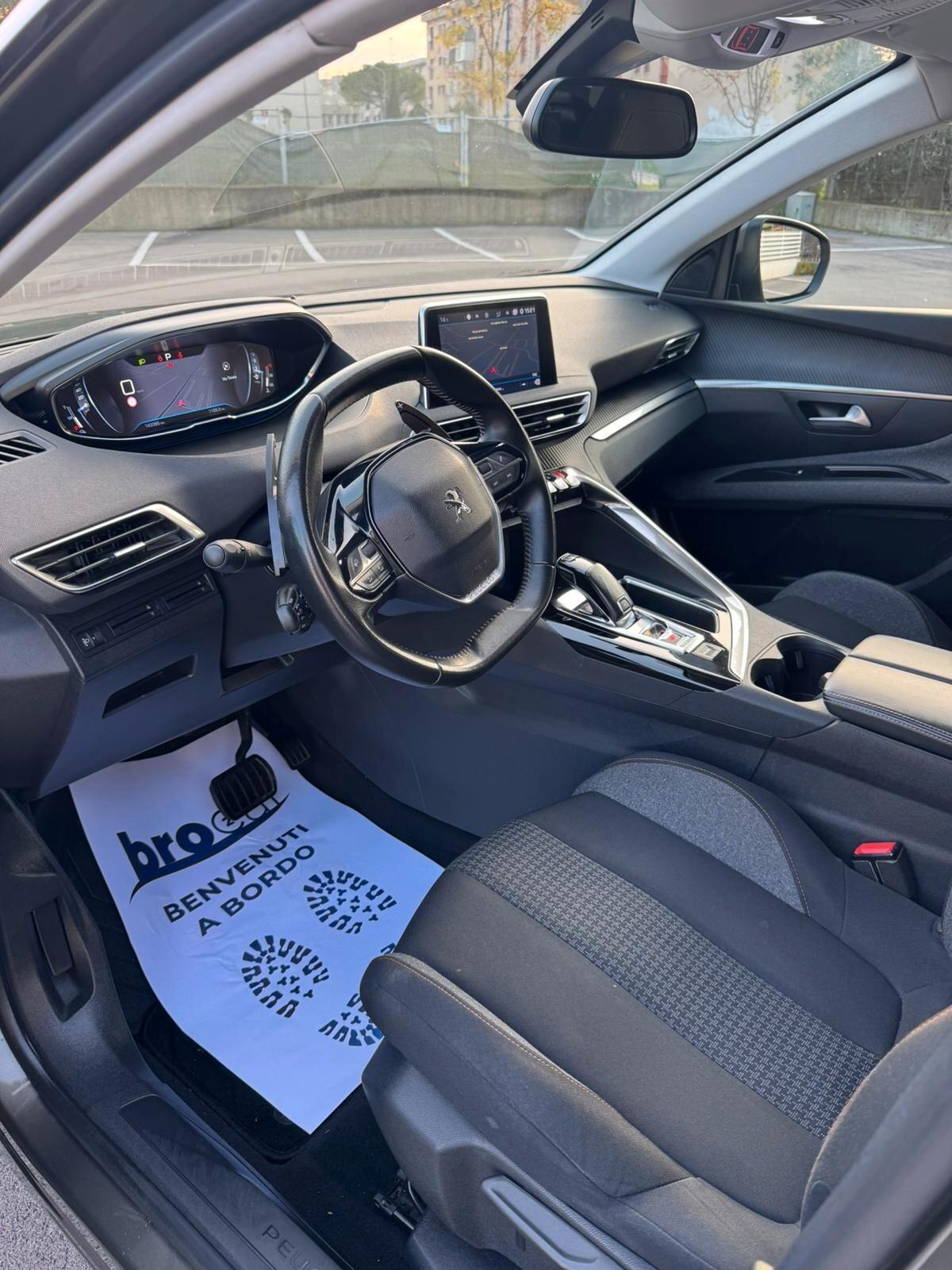 Peugeot 3008 BlueHDi 130 S&S EAT8 Allure