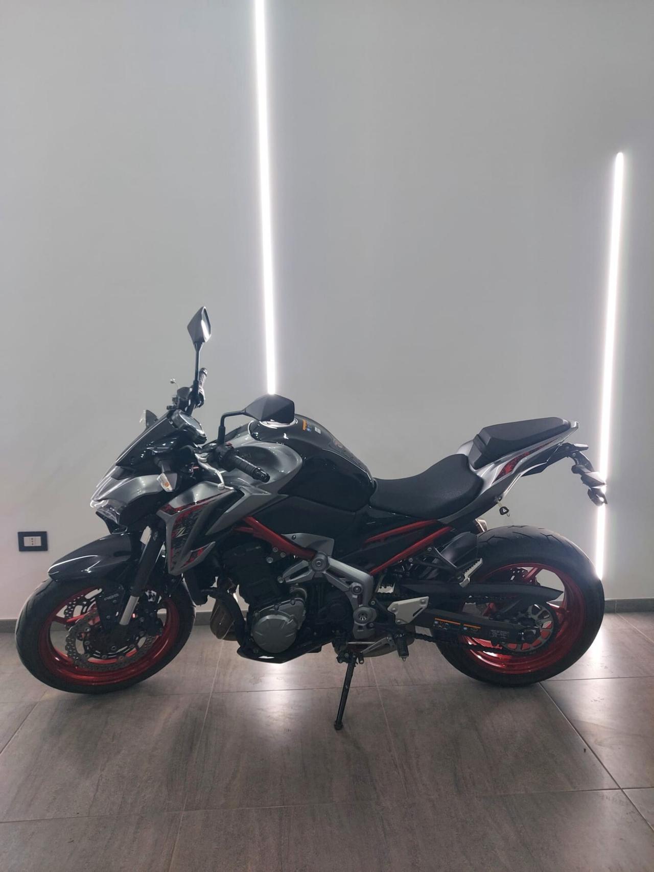 Kawasaki Z 900 2019