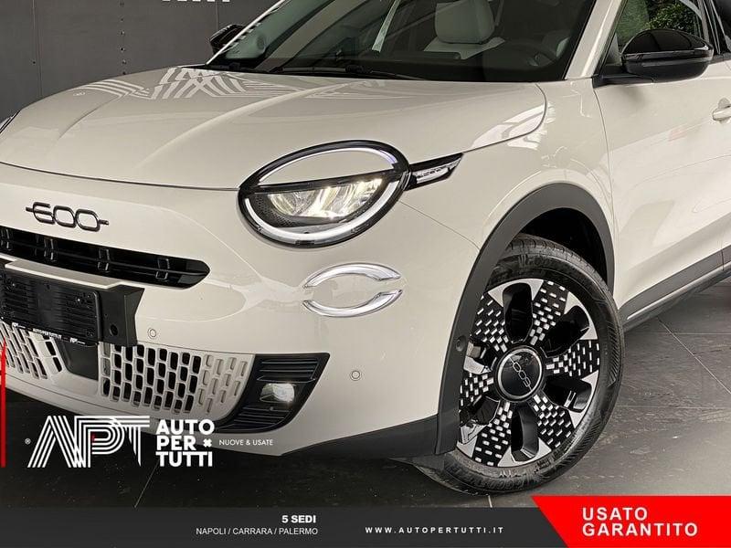 FIAT 600 600 1.2 hybrid La Prima 110cv auto