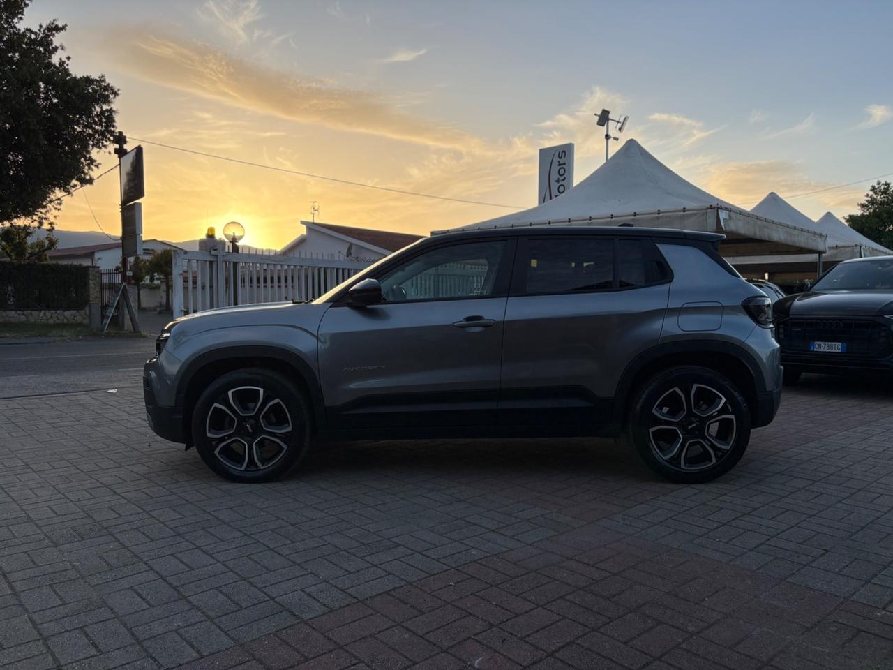 Jeep Avenger 1.2 Turbo 100 CV Summit