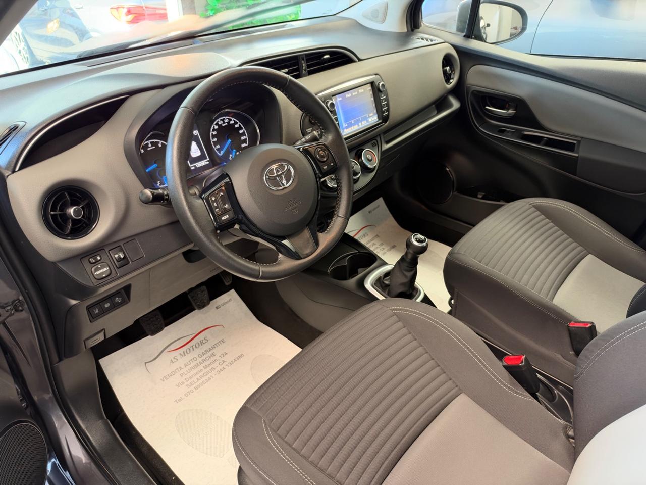 Toyota Yaris 1.0 72 CV 5 porte Lounge