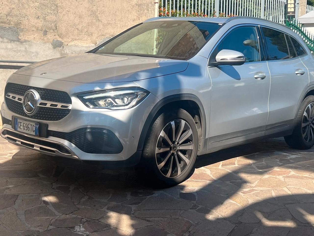 Mercedes-benz GLA 200 d Automatic Sport-1Proprietario-Interni Sportivi-