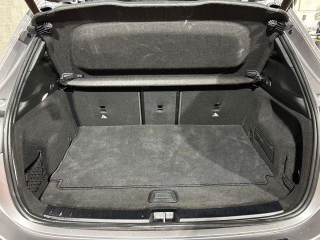 MERCEDES-BENZ EQA 250 Premium