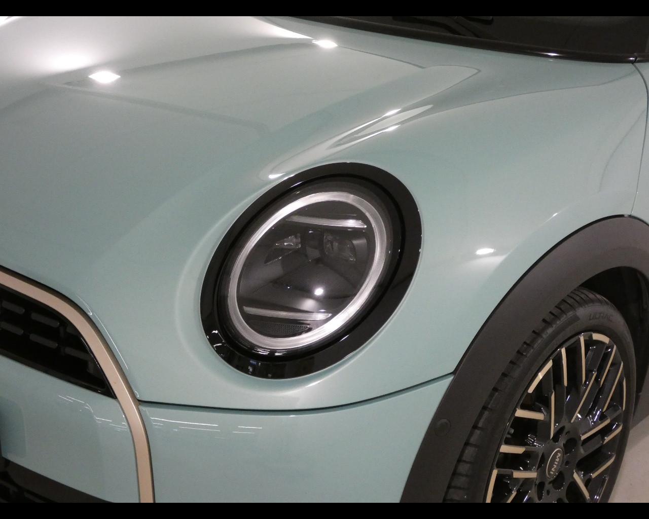 MINI Mini 5ª serie (F66) - Mini Cooper C Favoured