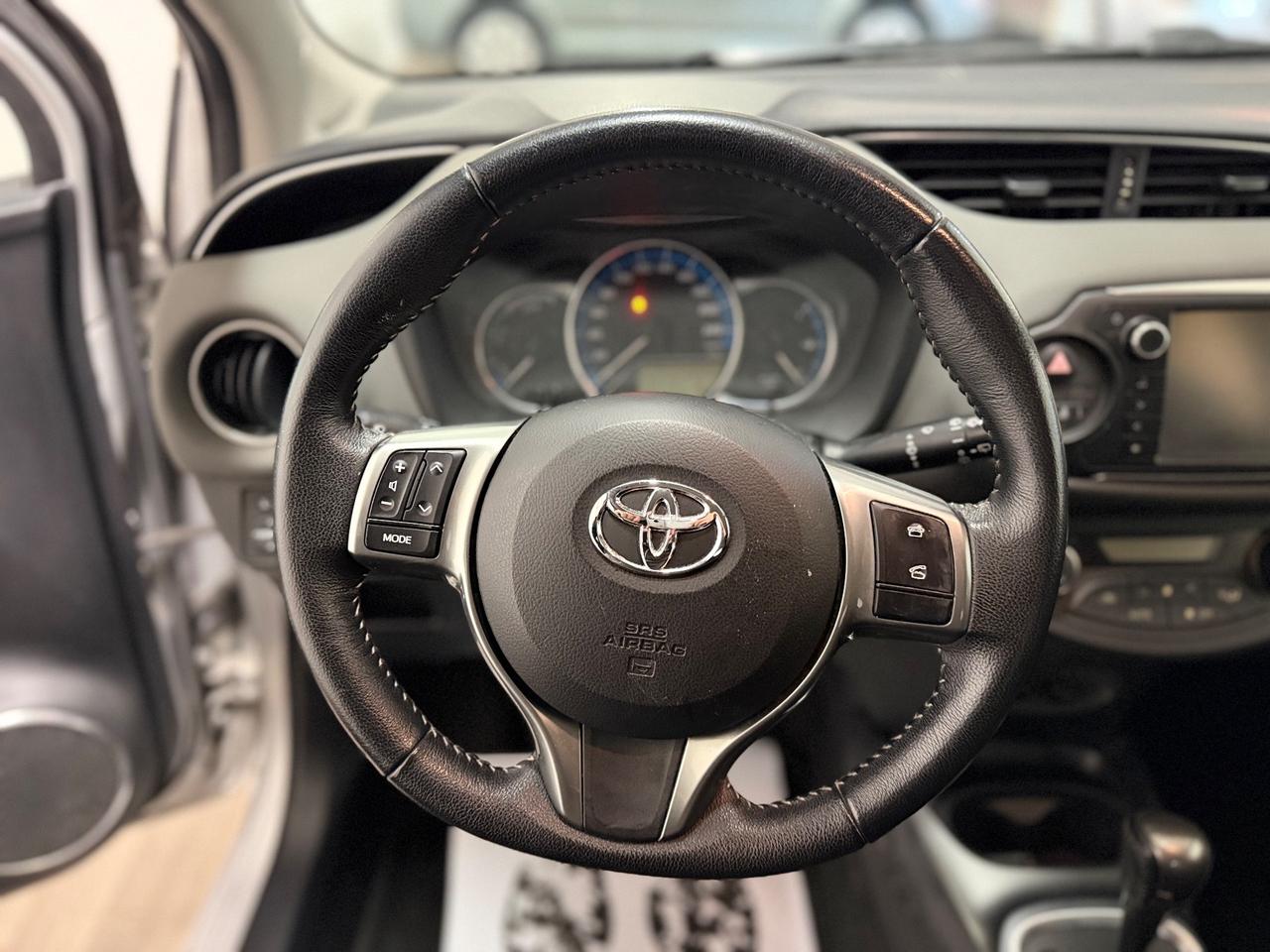 Toyota Yaris 1.5 Hybrid 5 porte Active AUTOMATICA NEOPATENTATI